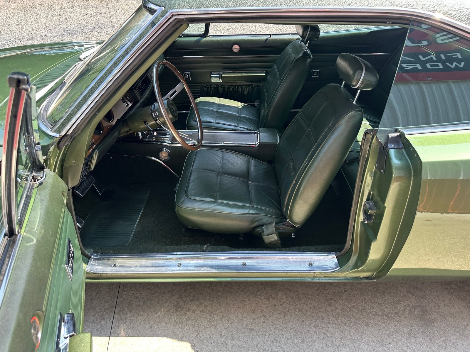Dodge-Charger-1969-Coupe-25