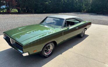 Dodge-Charger-1969-Coupe-4