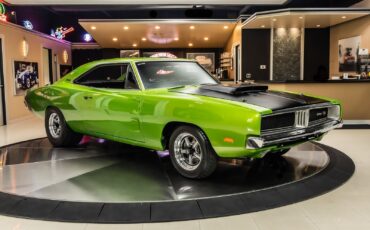 Dodge-Charger-1969-Coupe-9