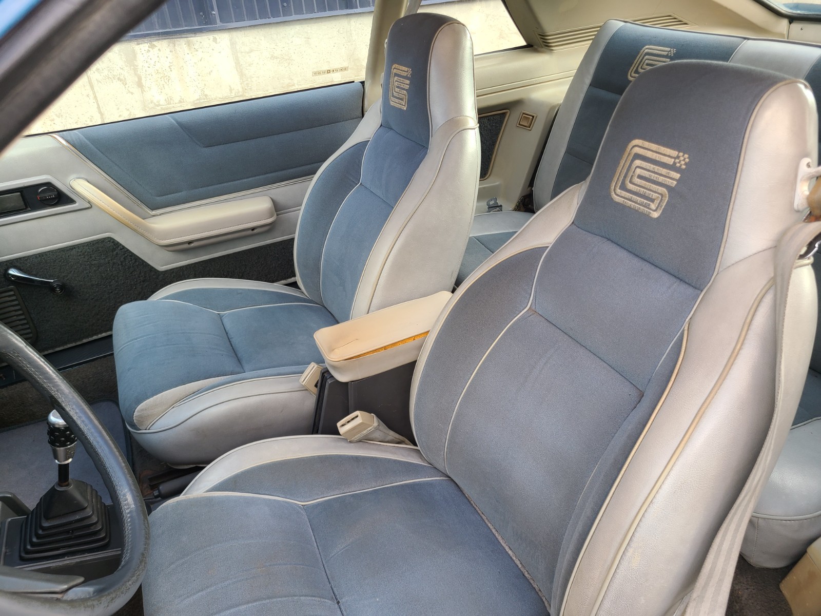 Dodge-Charger-1985-Hatchback-9