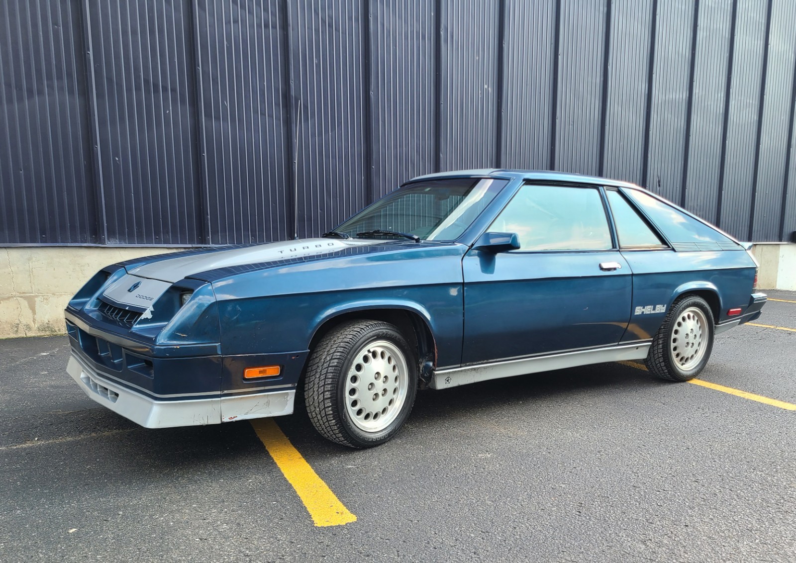 Dodge-Charger-1985-Hatchback