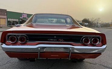 Dodge-Charger-rt-1968-custom-10