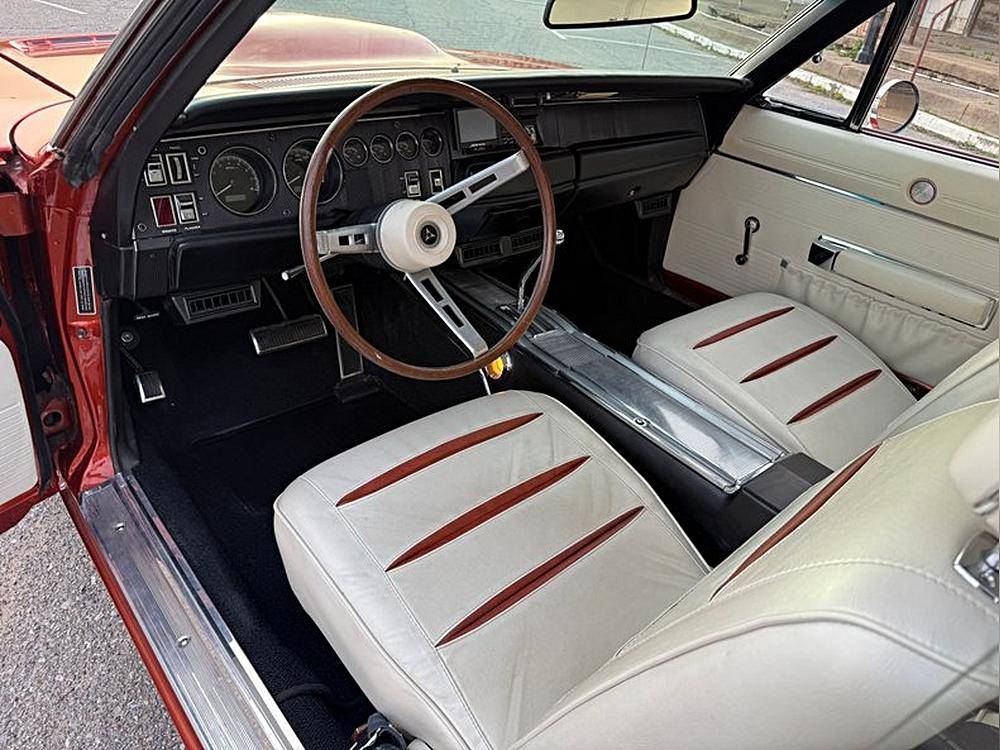 Dodge-Charger-rt-1968-custom-23
