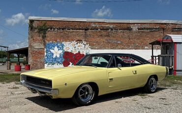 Dodge-Charger-rt-1968-yellow-1