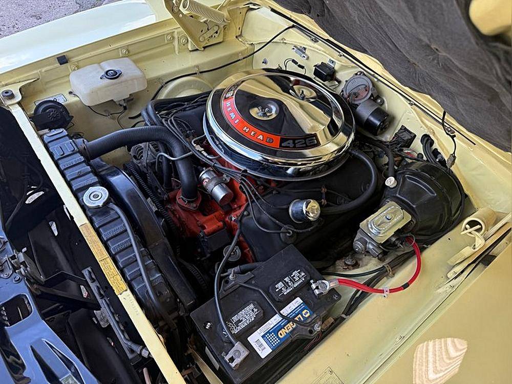Dodge-Charger-rt-1968-yellow-11