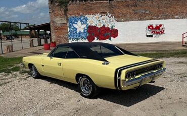Dodge-Charger-rt-1968-yellow-3