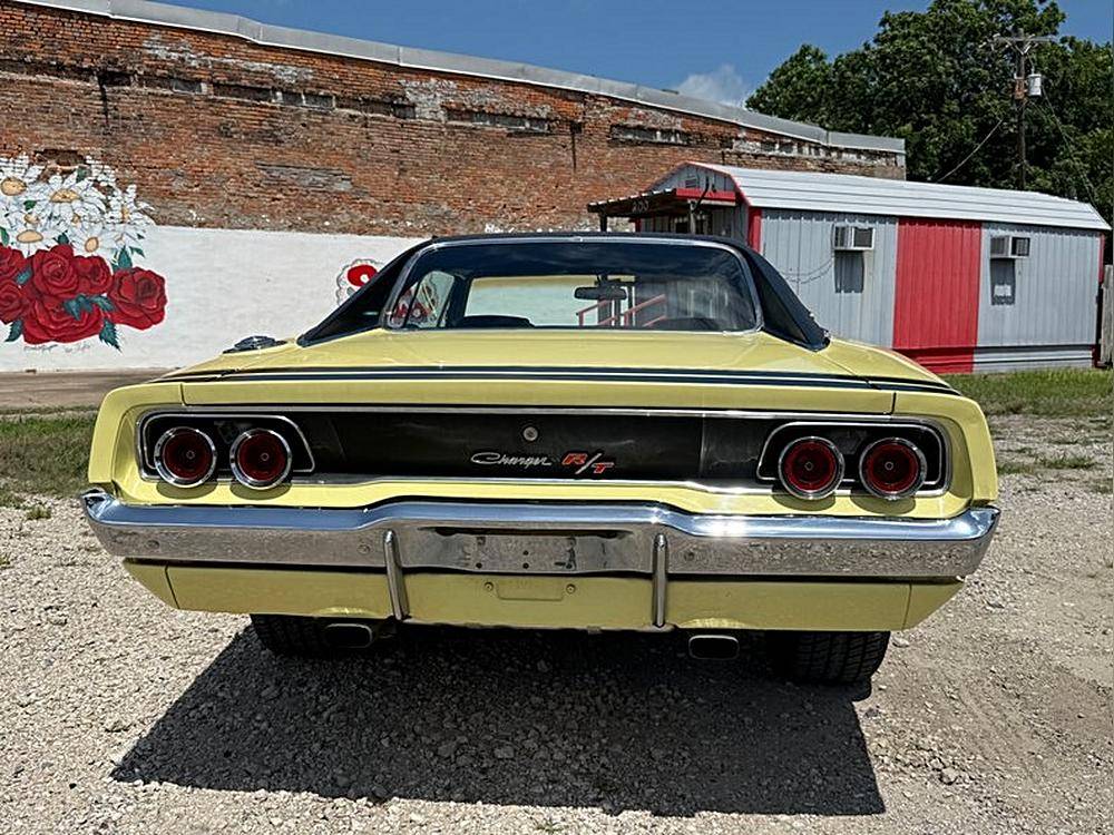 Dodge-Charger-rt-1968-yellow-8