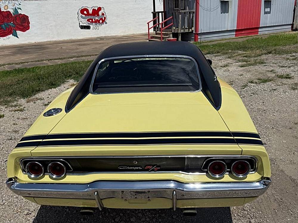 Dodge-Charger-rt-1968-yellow-9