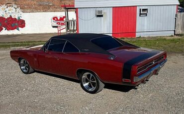 Dodge-Charger-rt-1970-custom-3