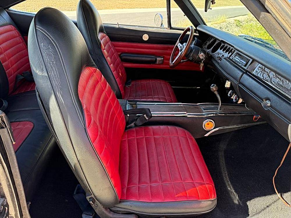 Dodge-Charger-rt-1970-red-10