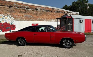 Dodge-Charger-rt-1970-red-17