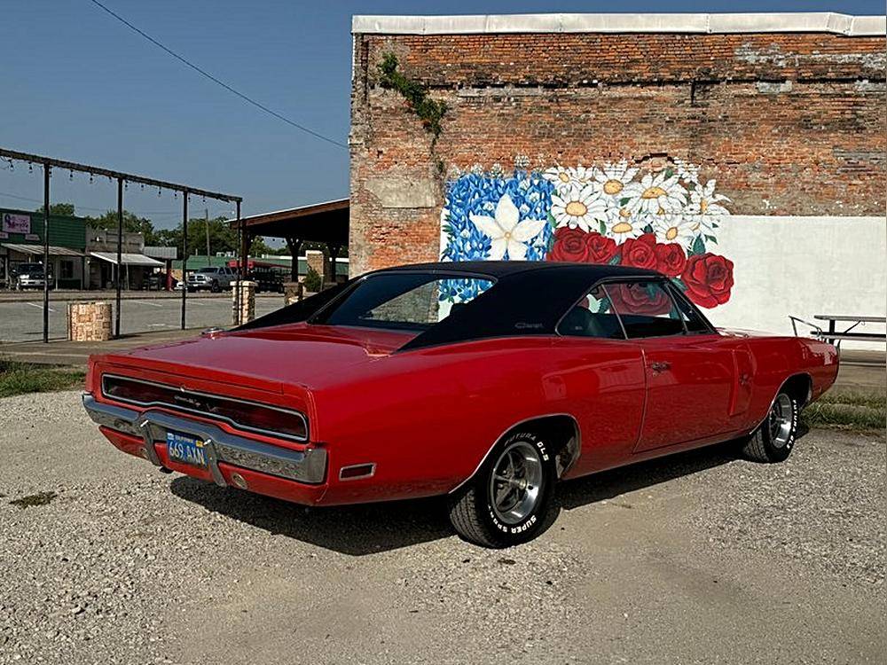 Dodge-Charger-rt-1970-red-2