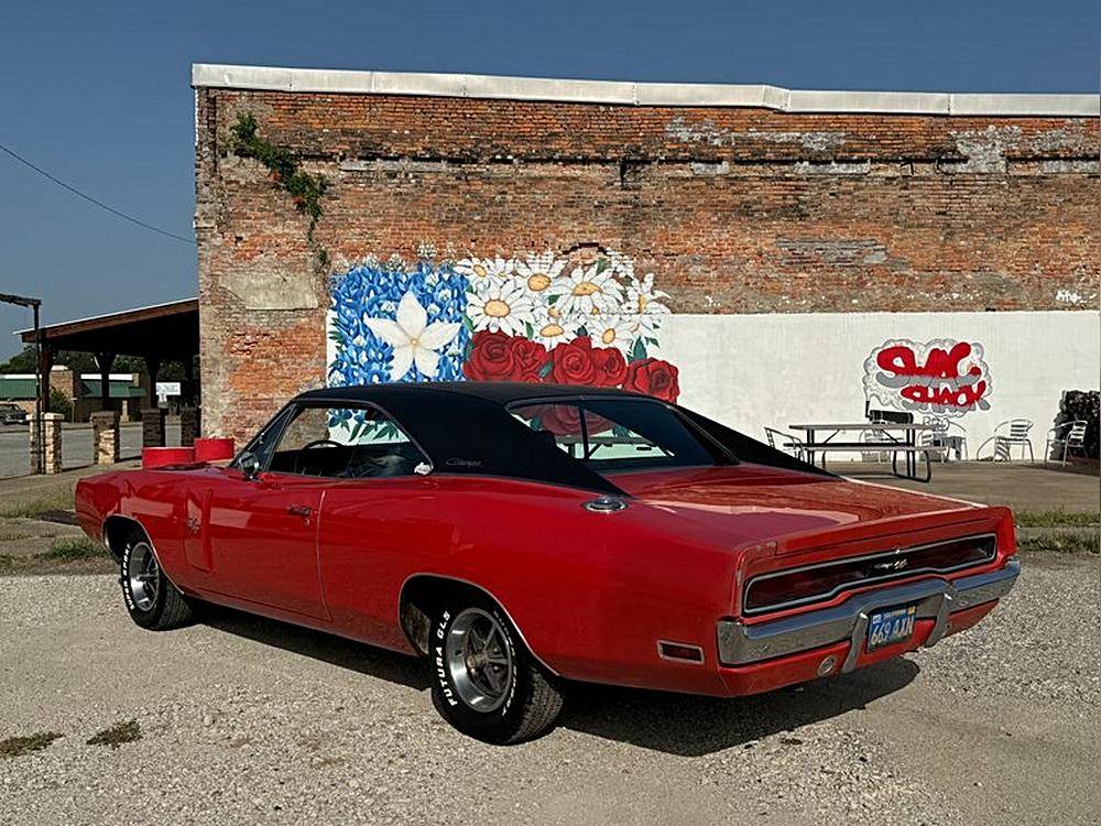 Dodge-Charger-rt-1970-red-3