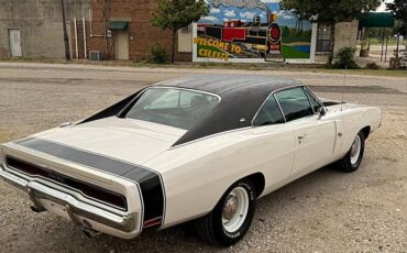 Dodge-Charger-rt-1970-white-2