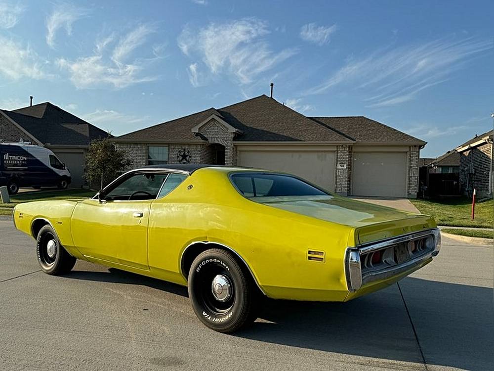 Dodge-Charger-se-1971-yellow-1