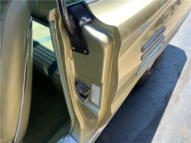 Dodge-Coronet-1966-2-Dr-11