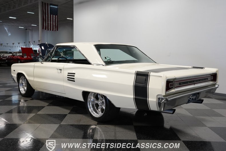 Dodge-Coronet-1966-Cream-Black-11