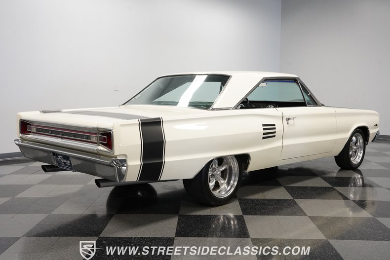 Dodge-Coronet-1966-Cream-Black-14