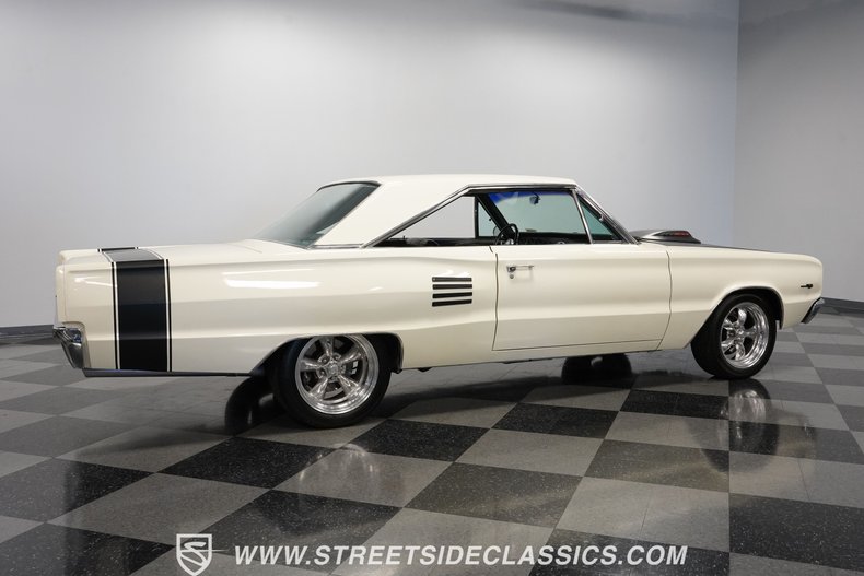 Dodge-Coronet-1966-Cream-Black-15
