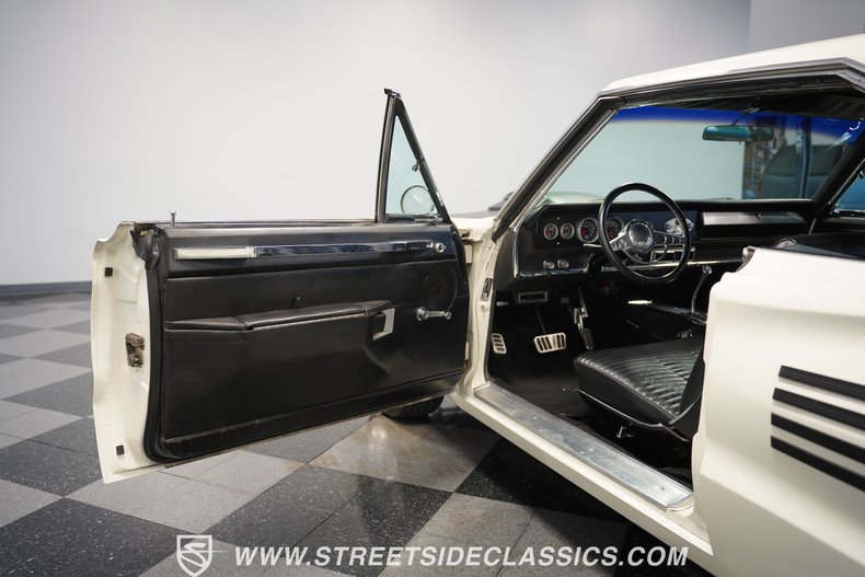 Dodge-Coronet-1966-Cream-Black-34