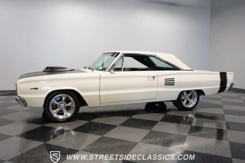 Dodge-Coronet-1966-Cream-Black-4