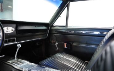 Dodge-Coronet-1966-Cream-Black-41