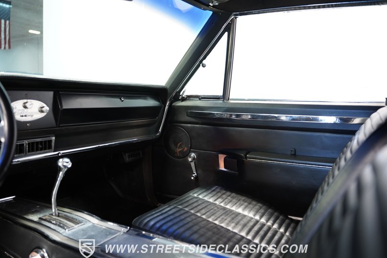 Dodge-Coronet-1966-Cream-Black-41