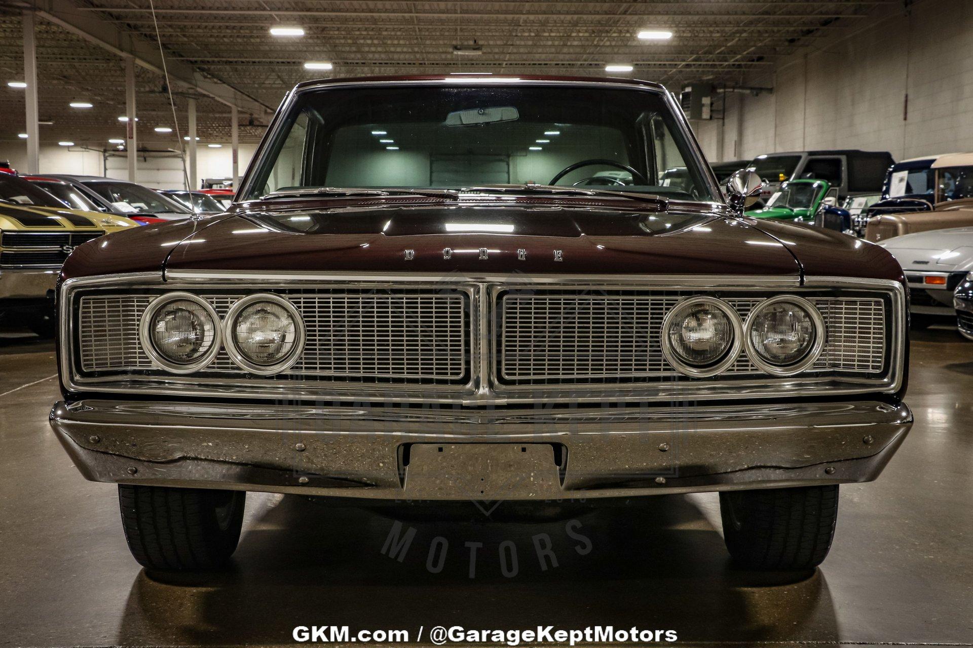 Dodge-Coronet-1966-Dark-Red-Metallic-Black-2