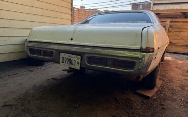 Dodge-Coronet-1971-Sedan-3