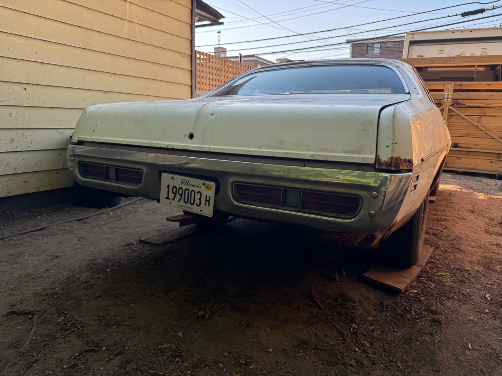 Dodge-Coronet-1971-Sedan-3