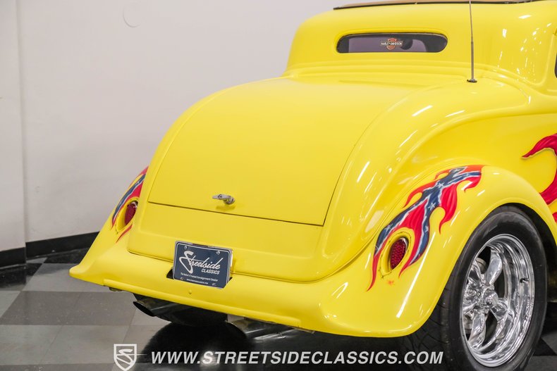 Dodge-Coupe-1933-Yellow-Tan-17