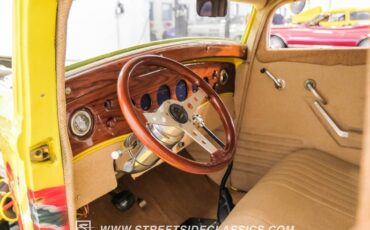 Dodge-Coupe-1933-Yellow-Tan-2