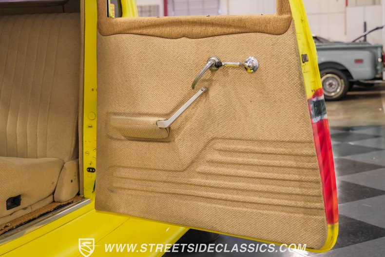 Dodge-Coupe-1933-Yellow-Tan-48