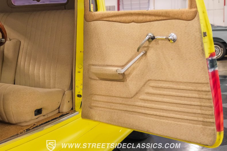 Dodge-Coupe-1933-Yellow-Tan-8