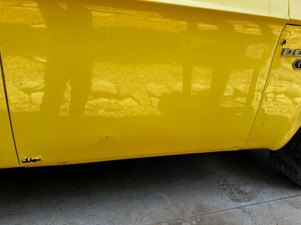 Dodge-D100-1968-yellow-13