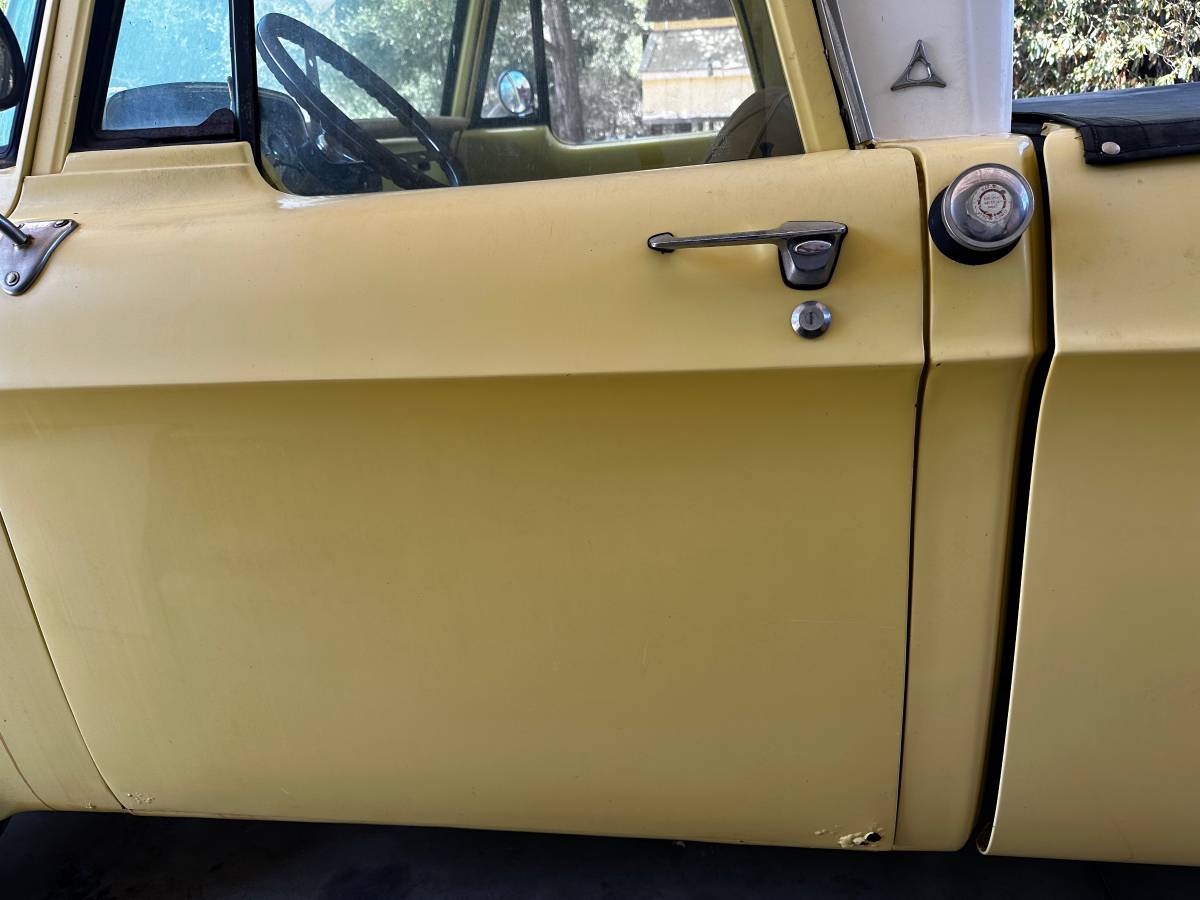 Dodge-D100-1968-yellow-17