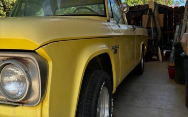 Dodge-D100-1968-yellow