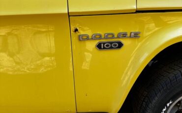Dodge-D100-1968-yellow-9