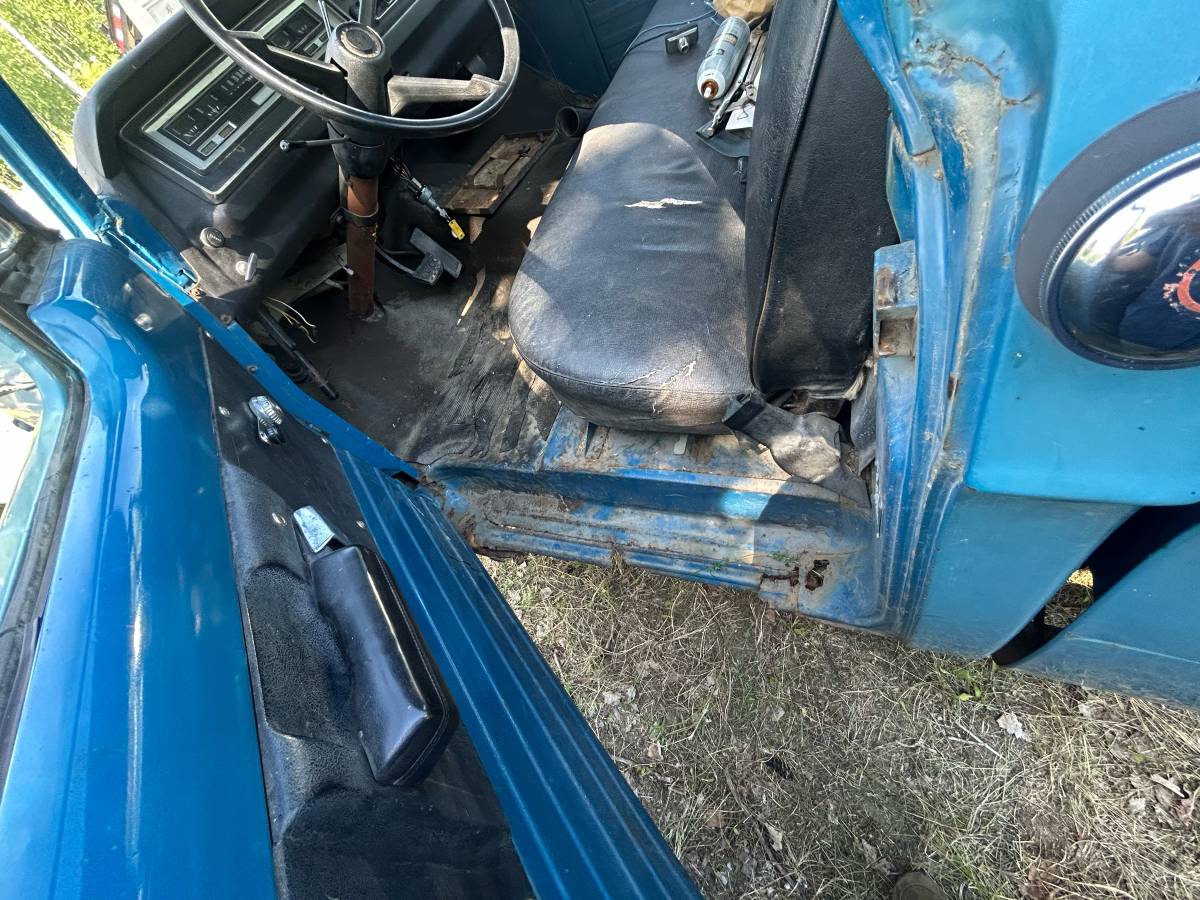 Dodge-D100-1970-blue-15