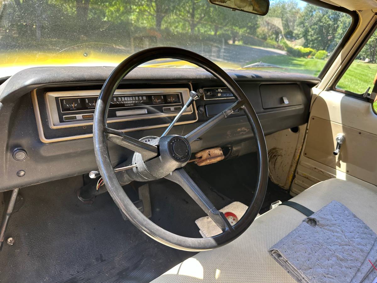 Dodge-D100-1971-orange-12