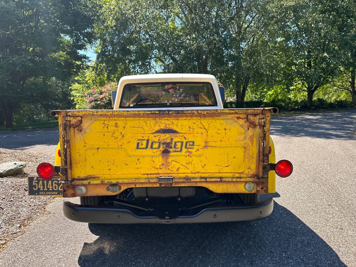 Dodge-D100-1971-orange-7