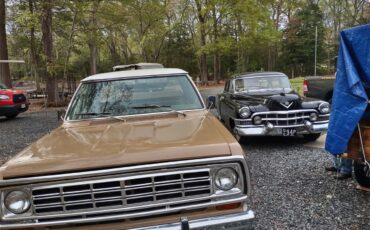 Dodge-D100-1972-Tan-and-white-Tan-2