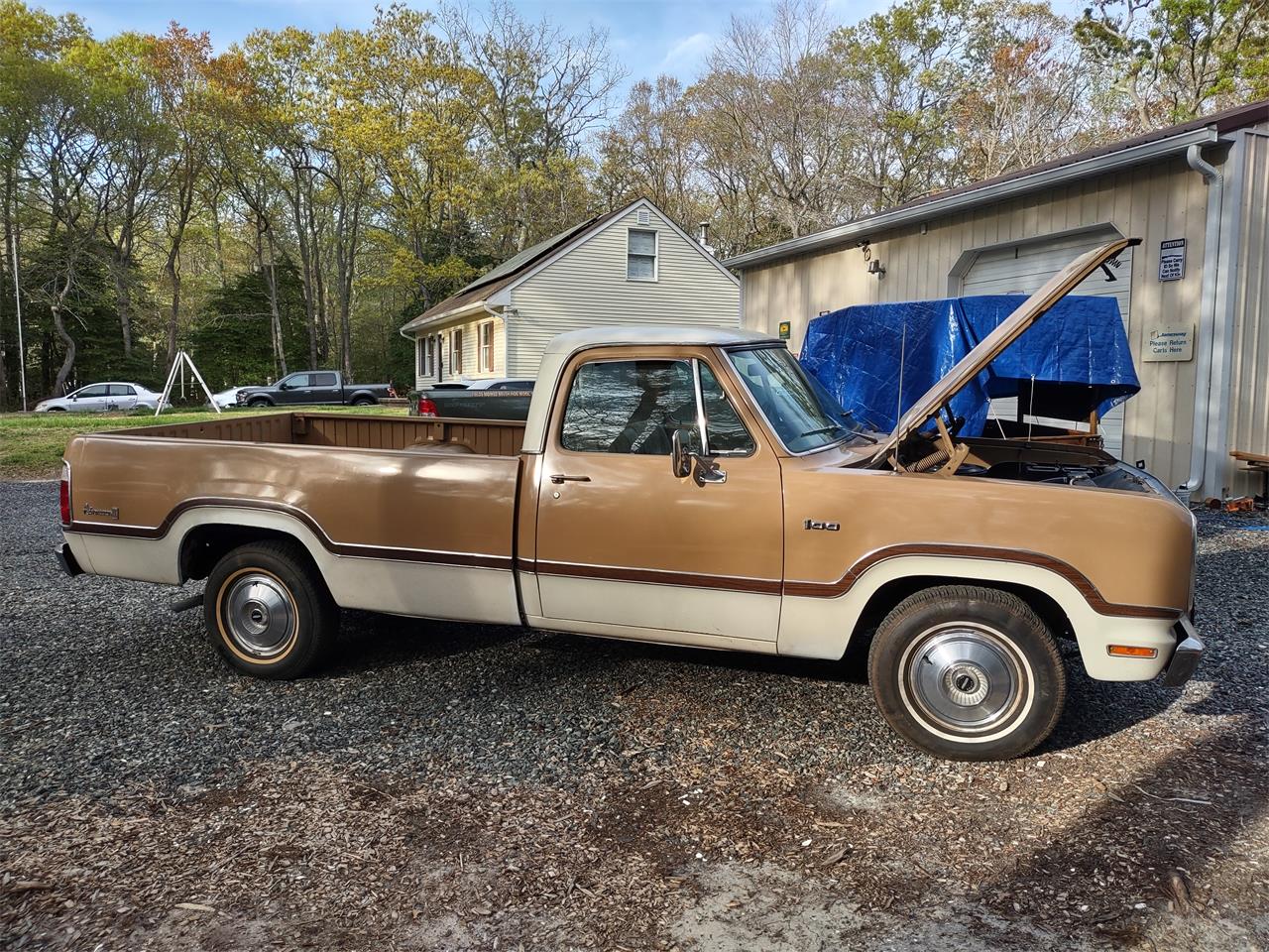 Dodge-D100-1972-Tan-and-white-Tan-3