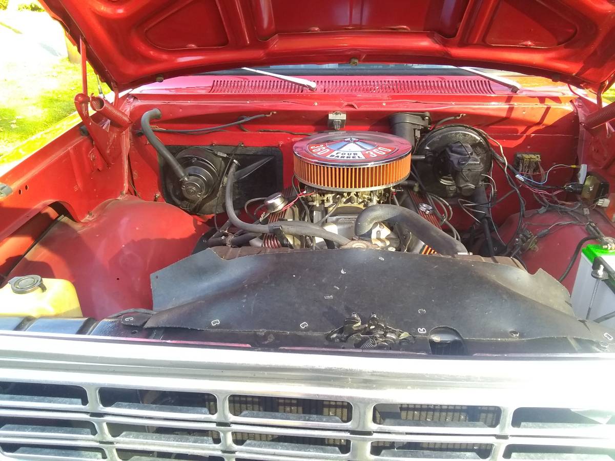 Dodge-D100-1975-red-2