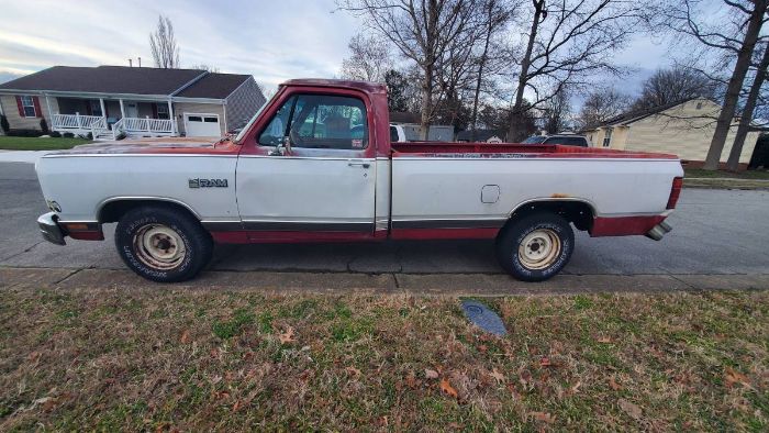 Dodge-D100-1988-6