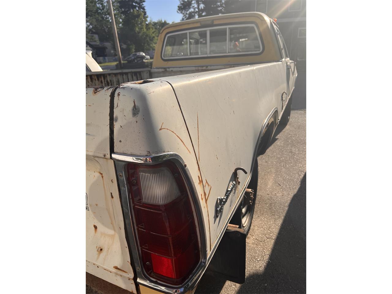 Dodge-D200-1974-YellowWhite-Whiteblack-3