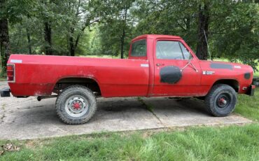 Dodge-D250-1984-Red-Beige-2