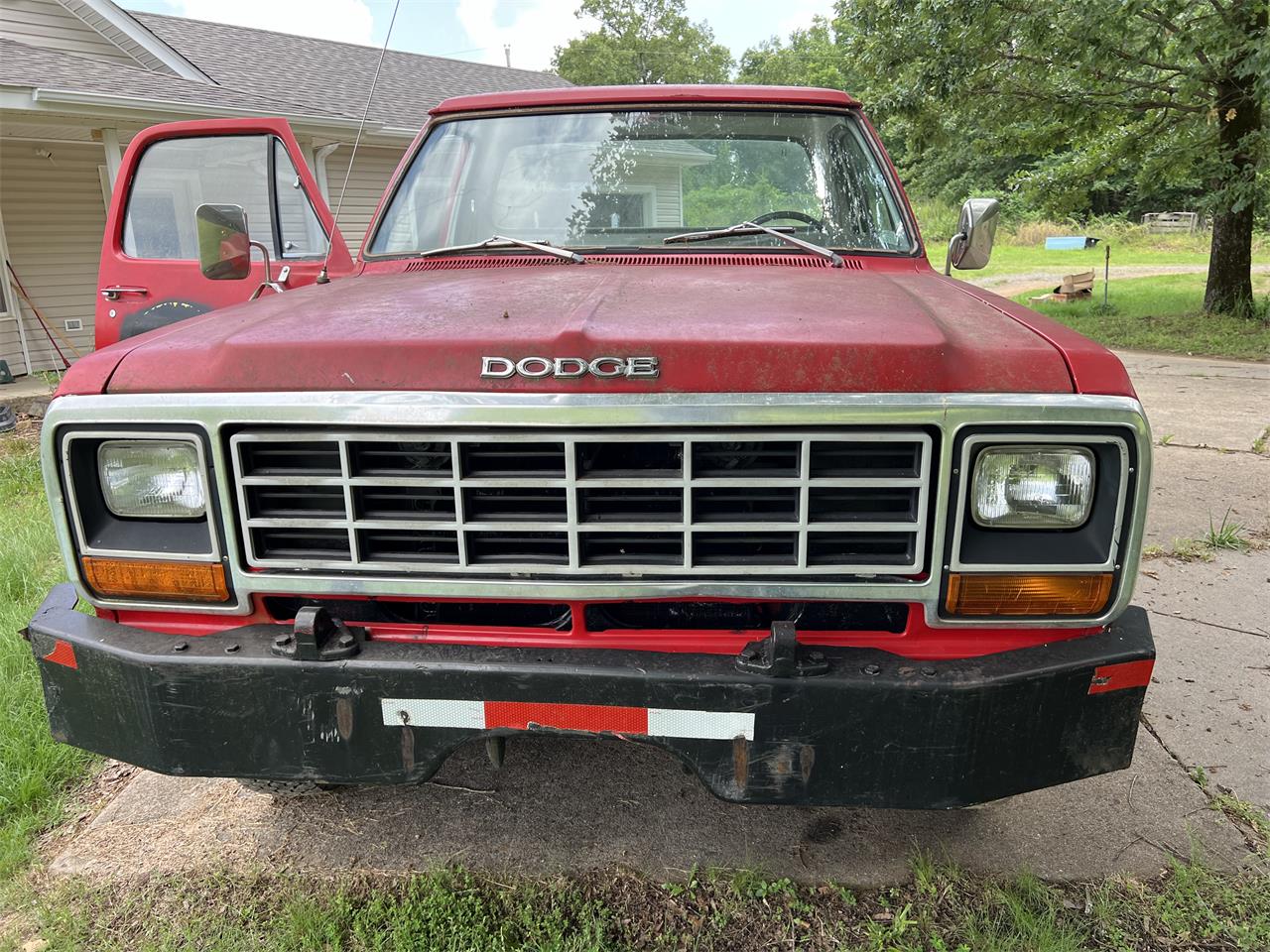 Dodge-D250-1984-Red-Beige-3