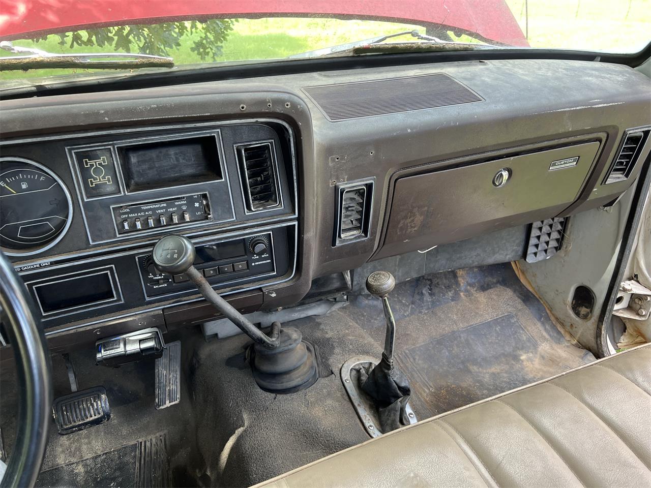 Dodge-D250-1984-Red-Beige-7