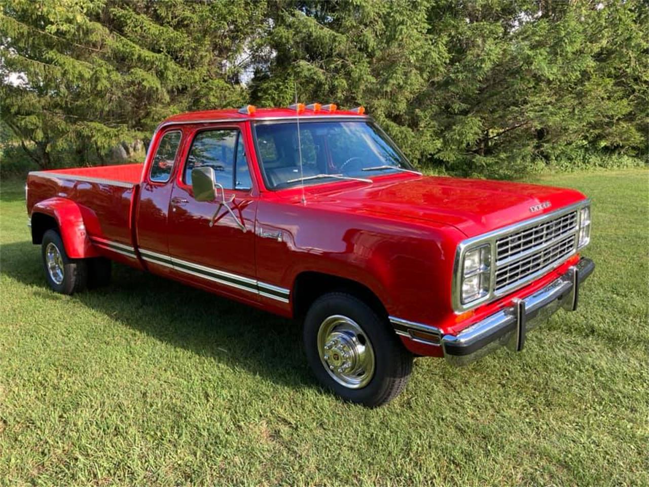 Dodge-D300-1979-Red-Gray-2